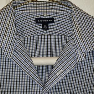 Lands End mens button up shirt